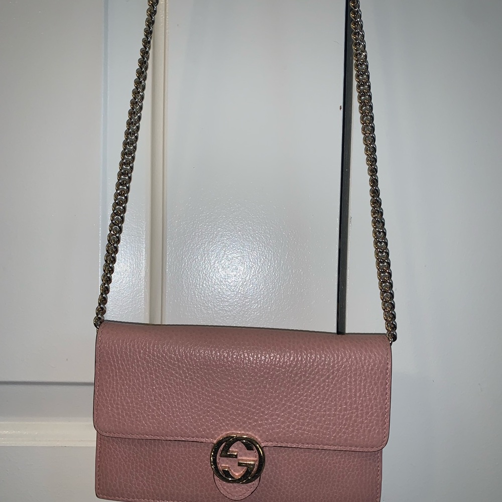 Gucci wallet on chain